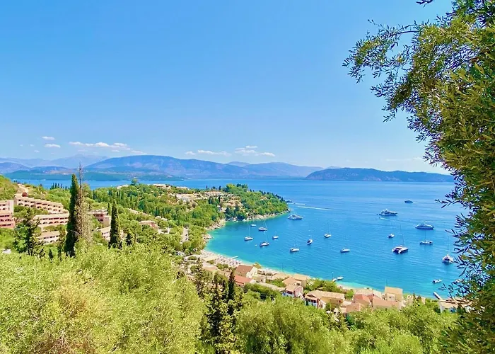 Eleni With Private Pool By Dadovillas *